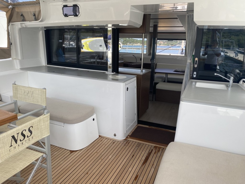 Yacht LAGOON - 46 "Blue Alma"