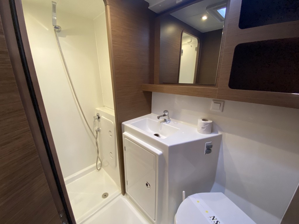 Yacht LAGOON - 42 "Blue Eyes"