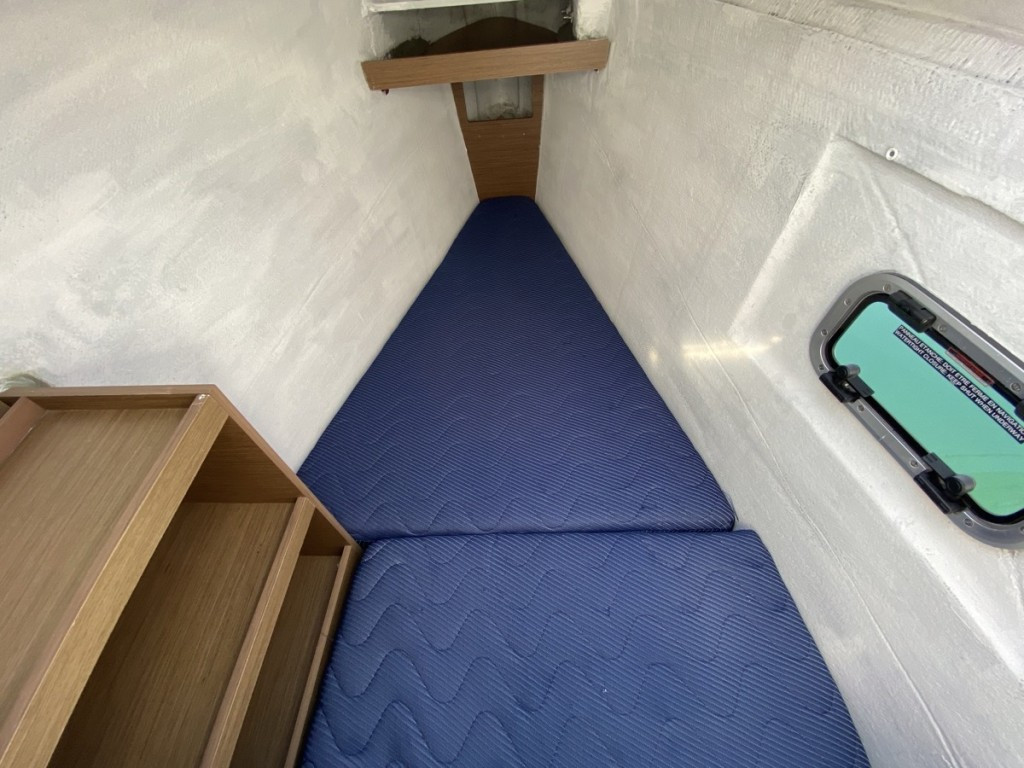 Yacht LAGOON - 42 "Blue Eyes"