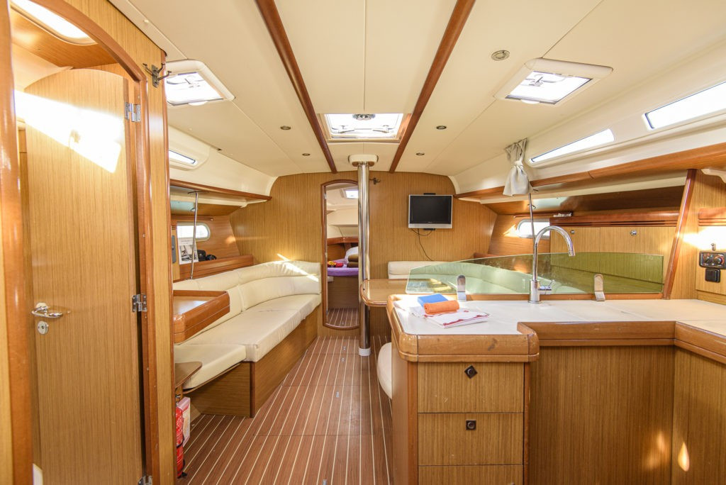 Yacht JEANNEAU - Sun Odyssey 42i "Benoit"