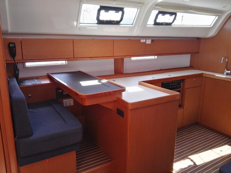 Yacht BAVARIA - Cruiser 51 "Nora"