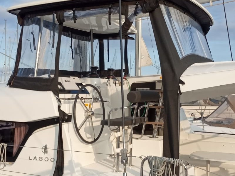 Yacht LAGOON - 42 "Memi"