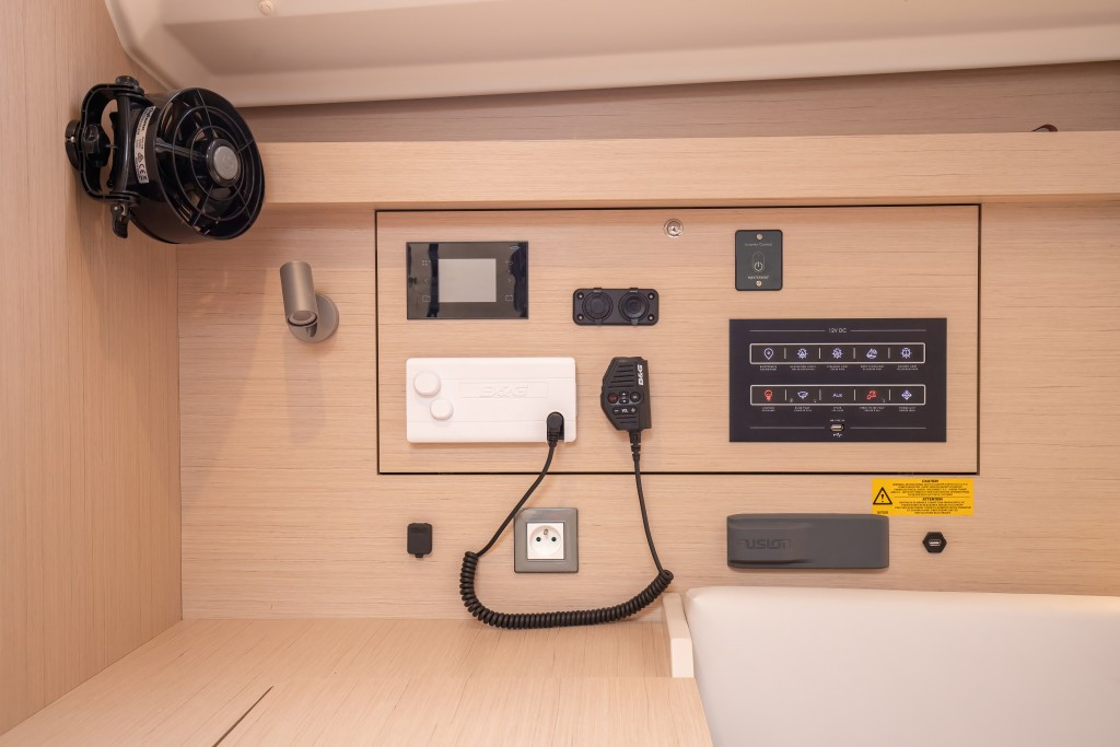 Yacht BENETEAU - Oceanis 40.1 "Cupido"