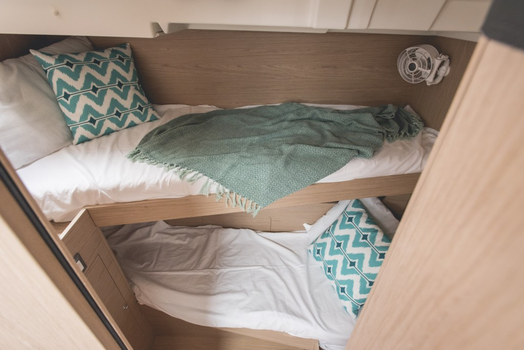 Yacht BENETEAU - Oceanis 51.1 "Aphros"