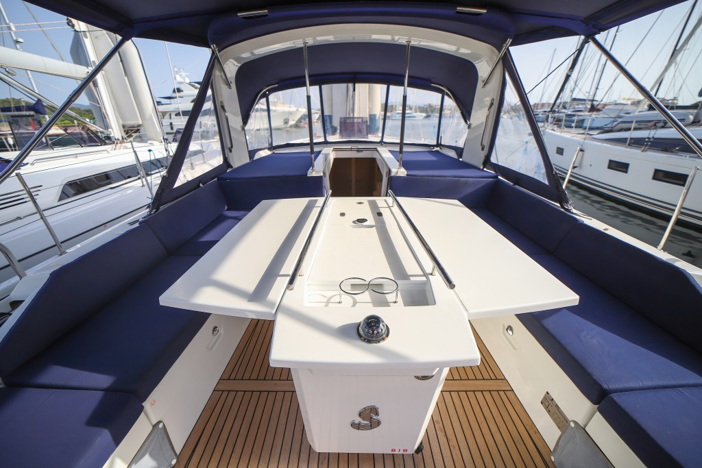 Yacht BENETEAU - Oceanis 51.1 "Zagara"