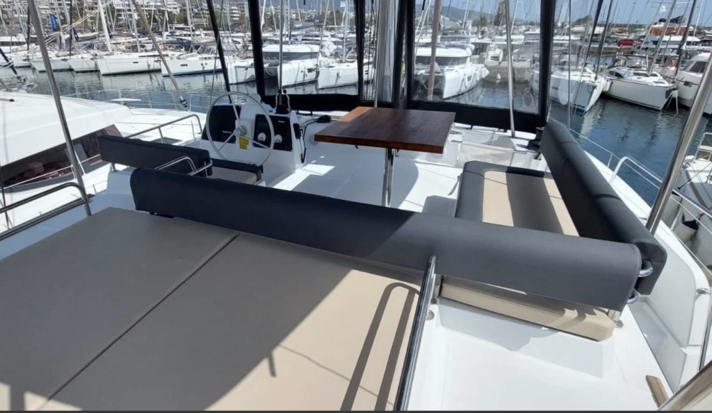 Yacht CATANA - Bali 4.6 "Atlantis"