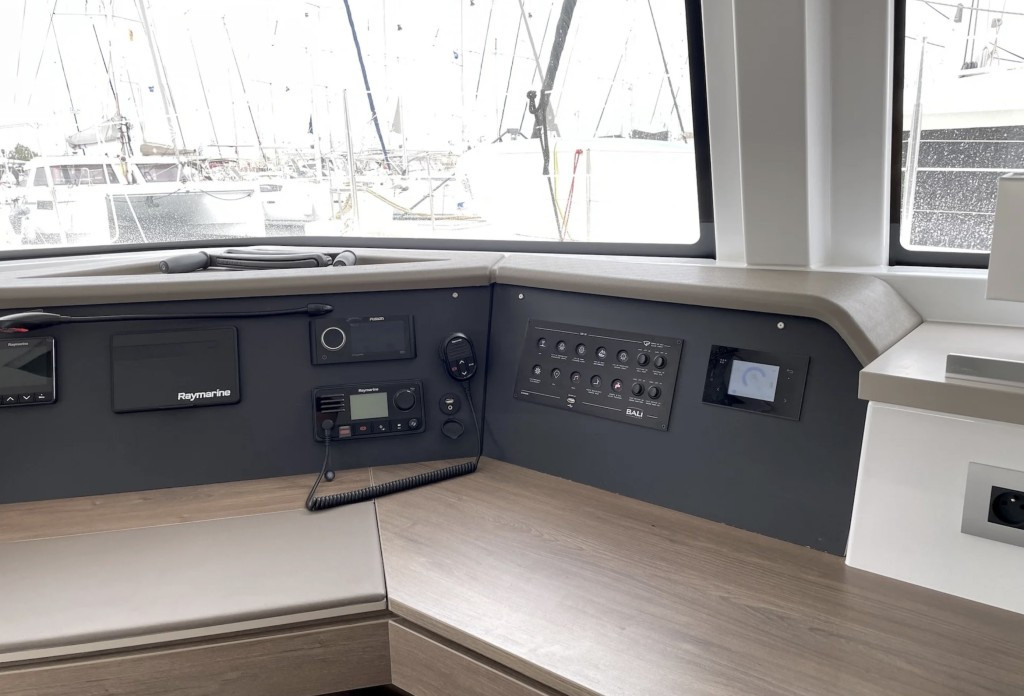 Yacht CATANA - Bali 4.6 "Atlantis"