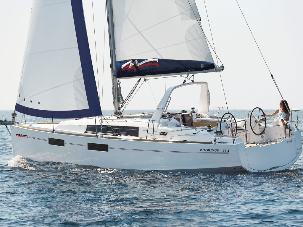 Yacht BENETEAU - Moorings 352 ""