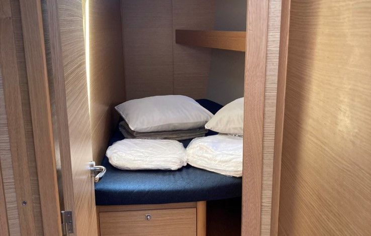 Yacht DUFOUR - 460 Grand Large "Newt"