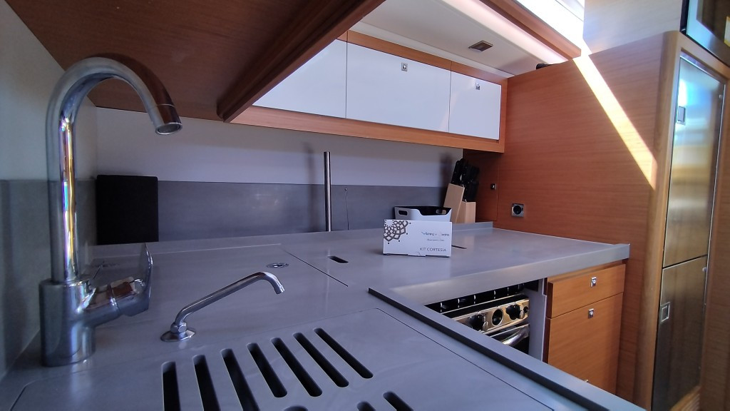 Yacht DUFOUR - 470 "Weasley"