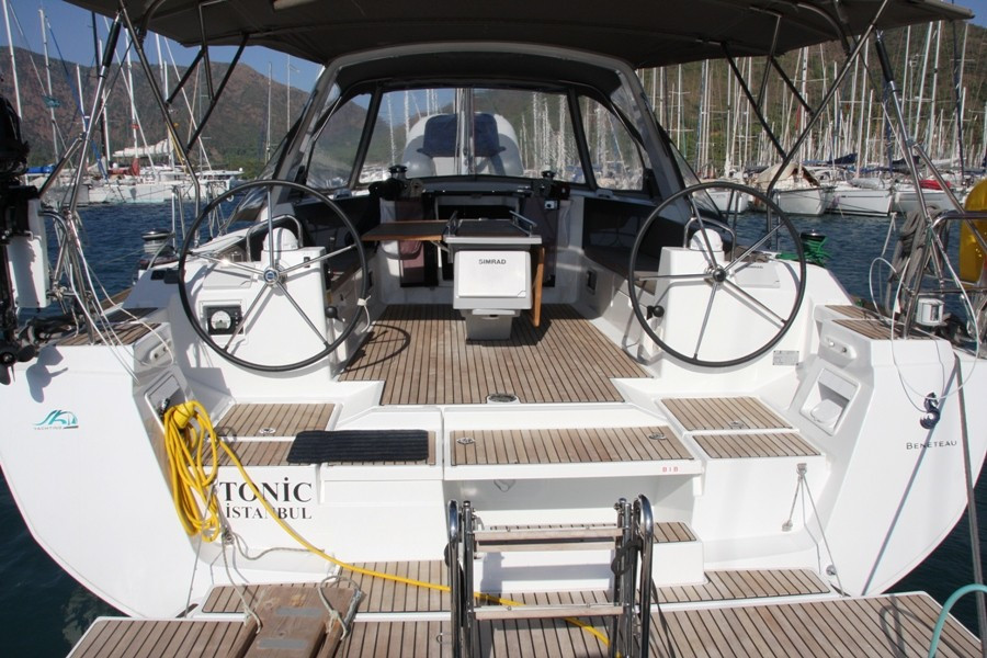 Yacht BENETEAU - Oceanis 45 "Tonic"