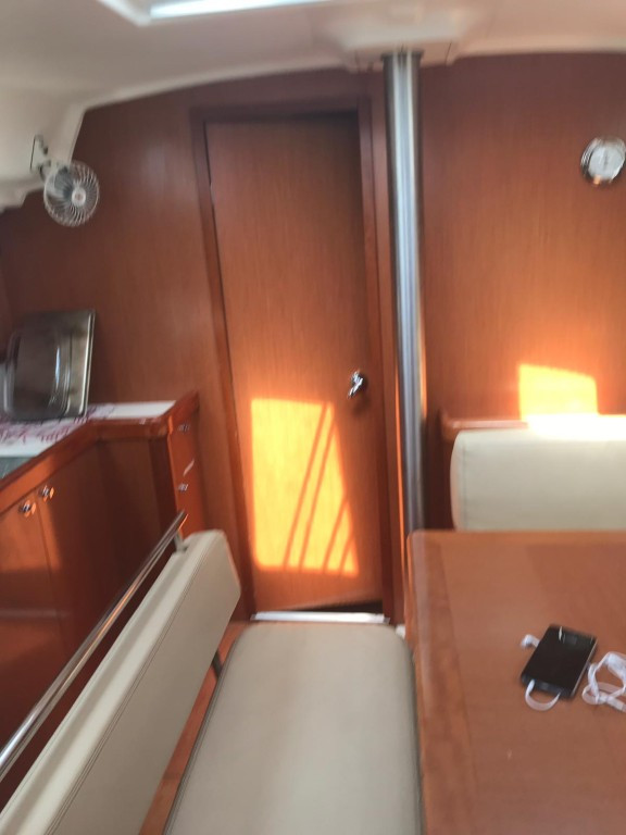 Yacht BENETEAU - Oceanis 43 "Alboran XXX Cubalibre"