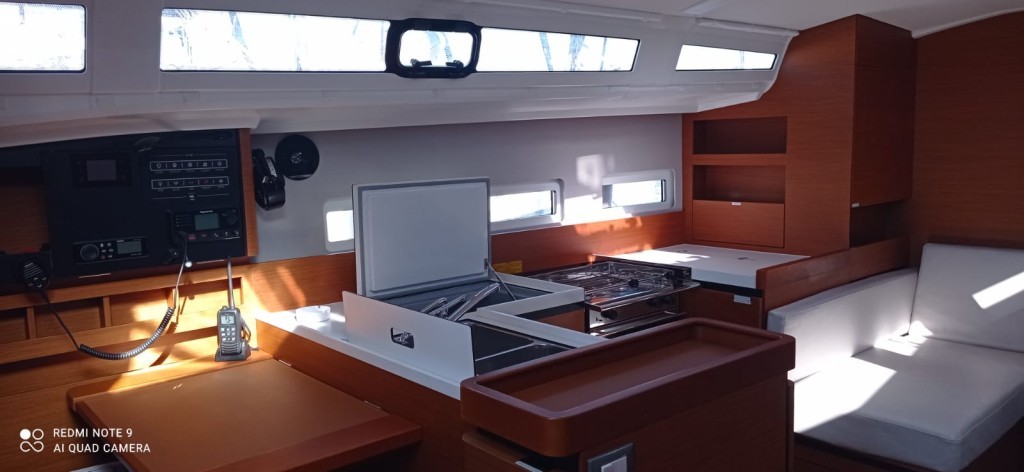 Yacht JEANNEAU - Sun Odyssey 410 "Alboran Verdejo"
