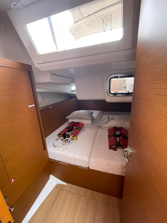 Yacht JEANNEAU - Sun Odyssey 440 "Alboran Amaretto"