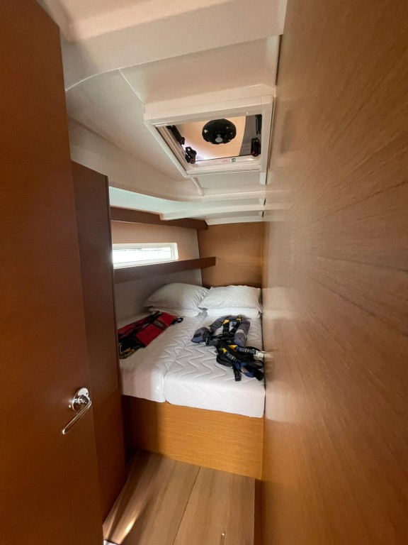 Yacht JEANNEAU - Sun Odyssey 440 "Alboran Amaretto"
