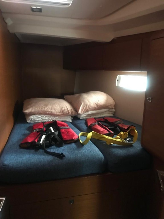 Yacht JEANNEAU - Sun Odyssey 519 "Alboran Jerez"