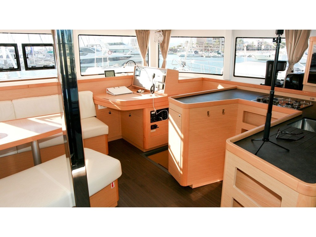 Yacht LAGOON - 42 "Sunshine"