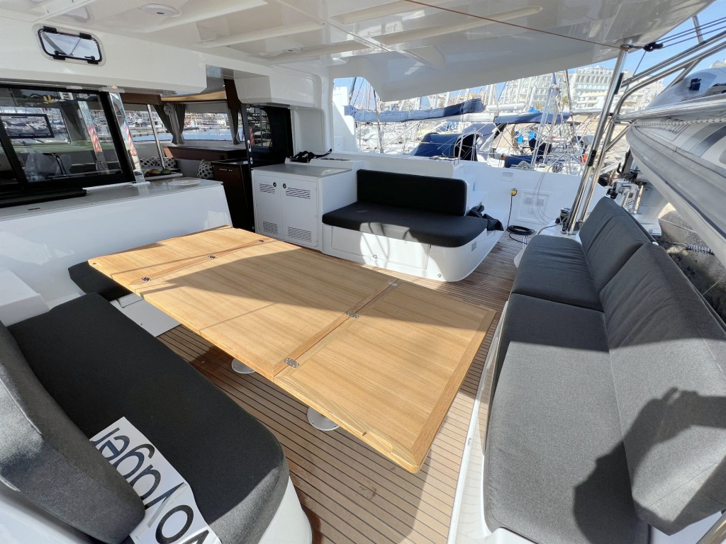 Yacht LAGOON - 46 "Voyager"