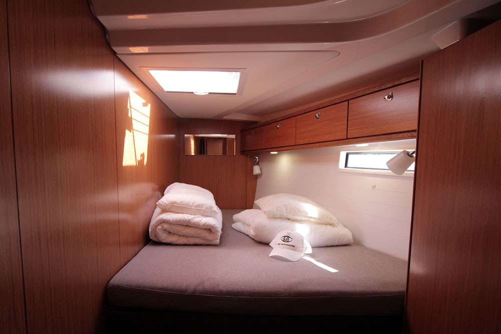 Yacht BAVARIA - Cruiser 51 "Firewall"