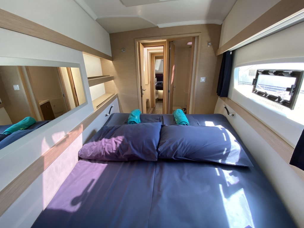 Yacht FOUNTAINE PAJOT - Lucia 40 "Aquila"