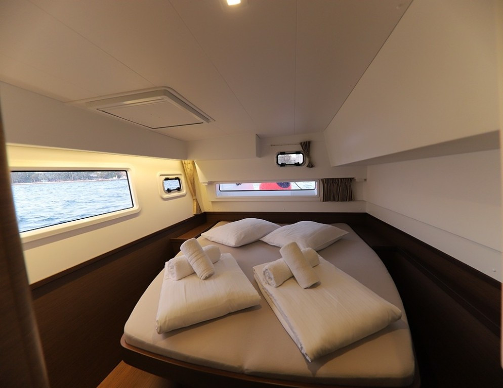 Yacht LAGOON - 42 "Odessa"