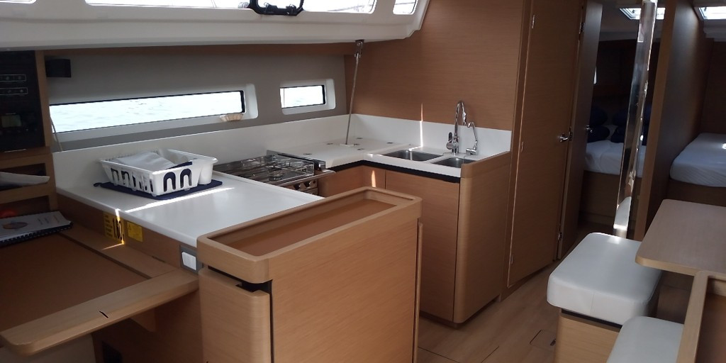 Yacht JEANNEAU - Sun Odyssey 440 "Tavascan"