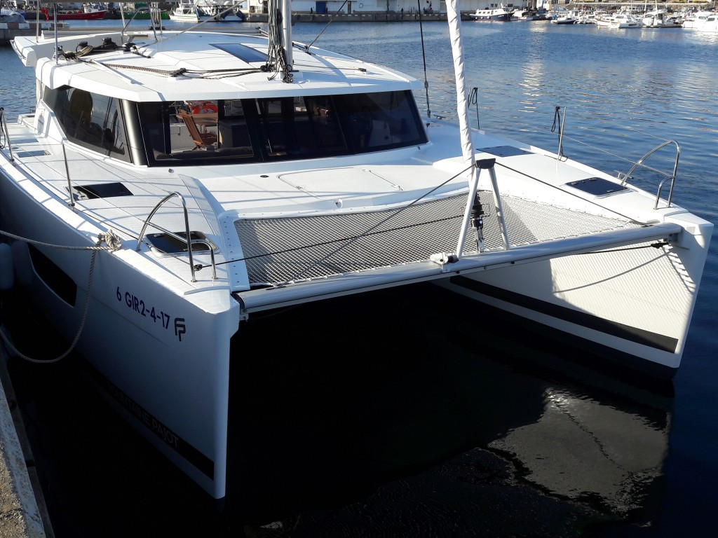 Yacht FOUNTAINE PAJOT - Lucia 40 "Ginesta"