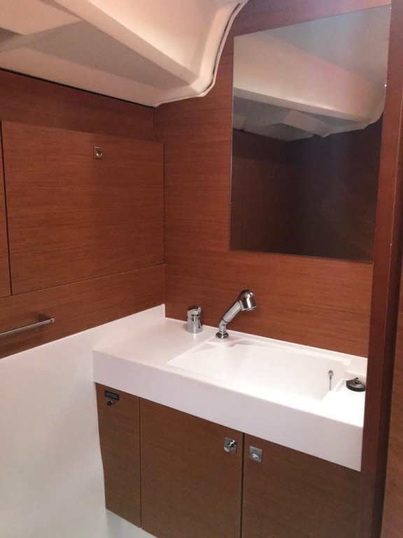 Yacht JEANNEAU - Sun Odyssey 519 "Alboran Prosecco"