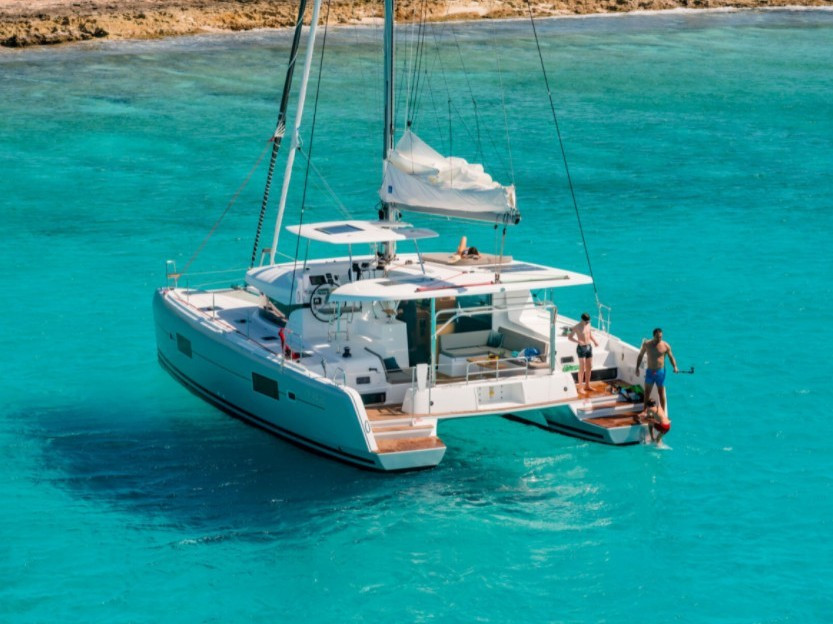 Yacht LAGOON - 42 "Star VI"