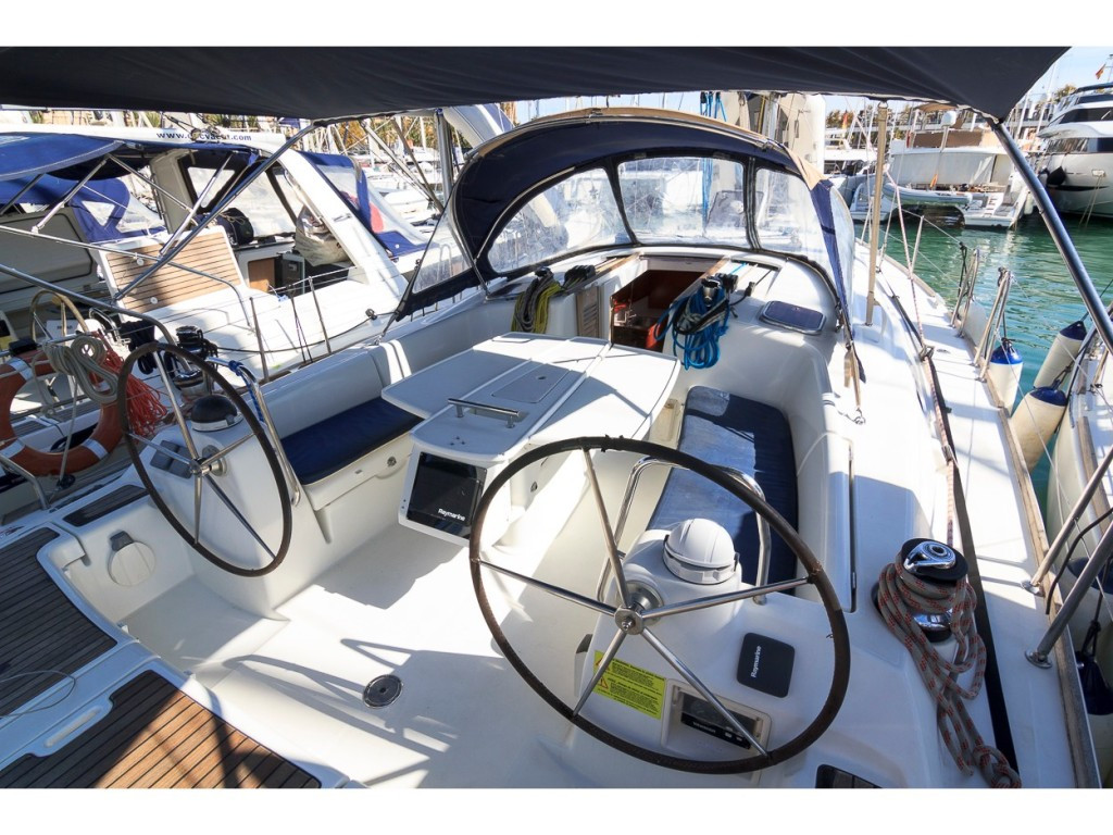Yacht BENETEAU - Oceanis 43 "Demonio de Tasmania"