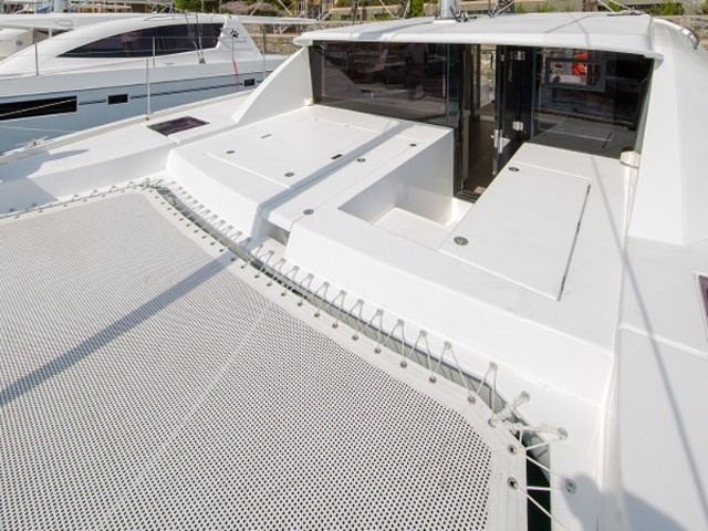 Yacht ROBERTSON AND CAINE - Sunsail 404 - Leopard 40 ""