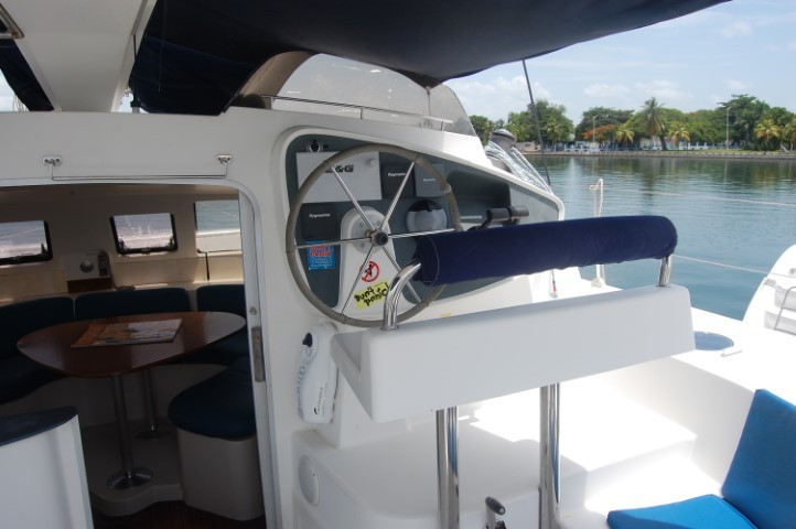 Yacht FOUNTAINE PAJOT - Lavezzi 40 "Kupela"