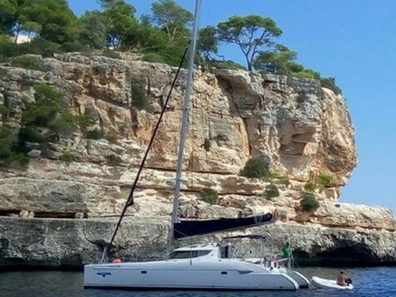 Yacht FOUNTAINE PAJOT - Lavezzi 40 "Kupela"
