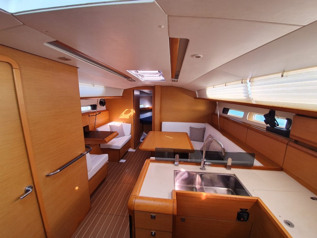 Yacht JEANNEAU - Sun Odyssey 409 "Malee"