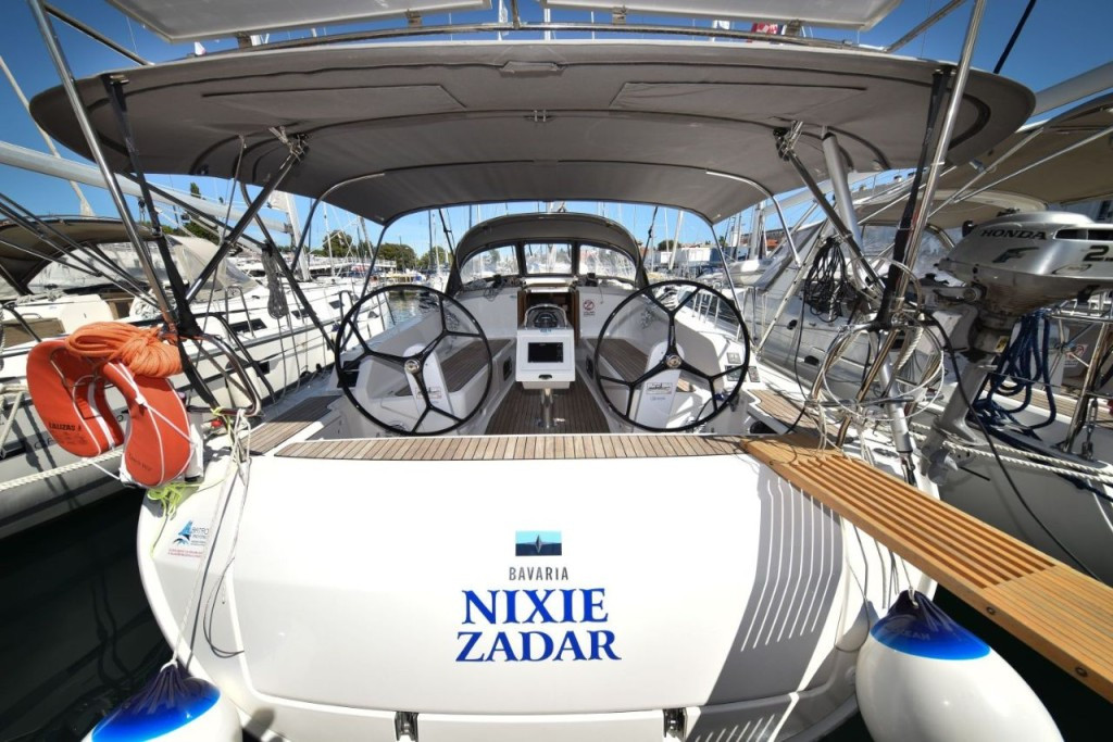 Yacht BAVARIA - Cruiser 41 "Nixie"