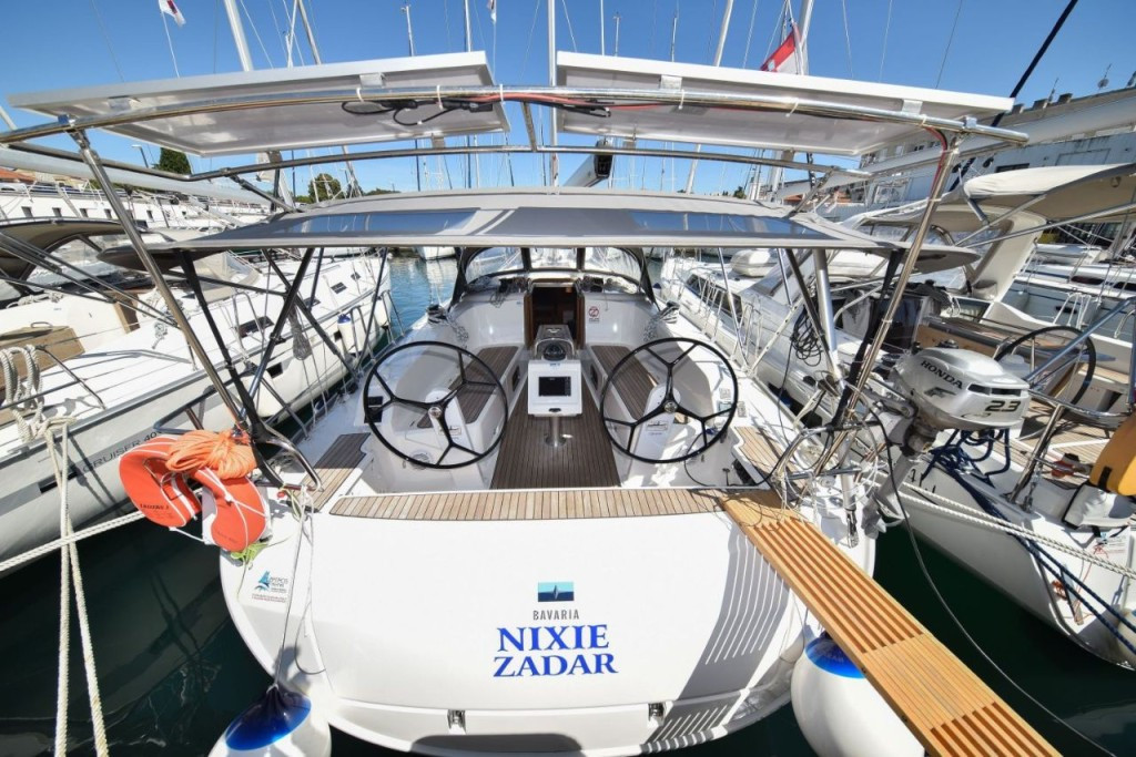 Yacht BAVARIA - Cruiser 41 "Nixie"