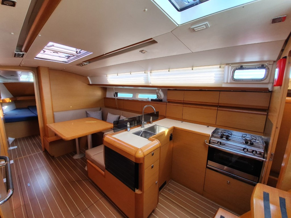 Yacht JEANNEAU - Sun Odyssey 409 "T-Punch"