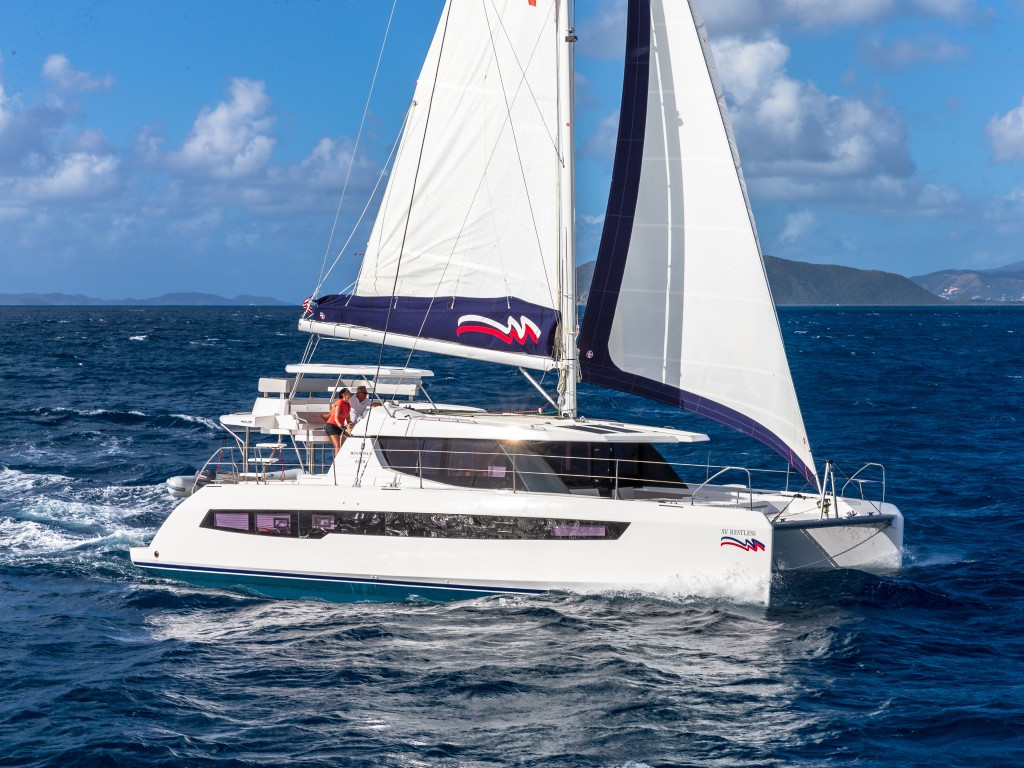 Yacht ROBERTSON AND CAINE - Moorings 4500 L  ""