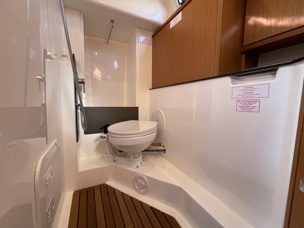 Yacht BAVARIA - Cruiser 34 "Astrid"