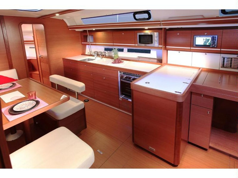 Yacht DUFOUR - 450 Grand Large "Oscar Time"