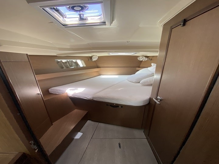 Yacht BENETEAU - Oceanis 41.1 "Iris"