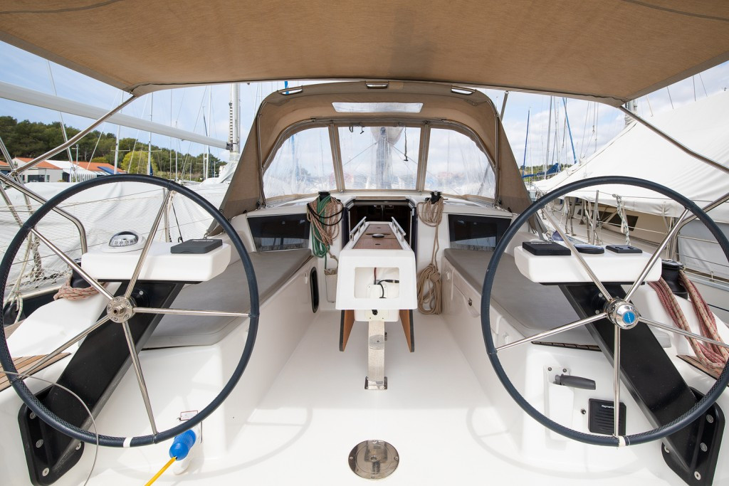 Yacht DUFOUR - 360 Grand Large "Amaranta"