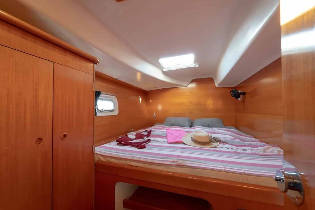 Yacht LAGOON - 380 "Twin Star"