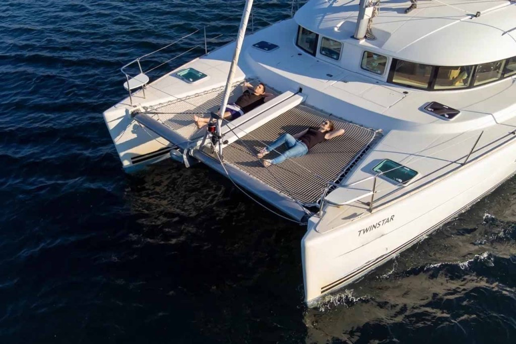 Yacht LAGOON - 380 "Twin Star"