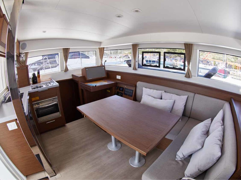 Yacht LAGOON - 40 "Mare Calma"