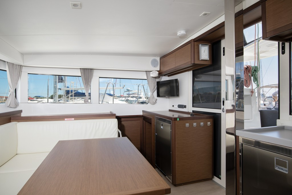 Yacht LAGOON - 40 "Yolo"