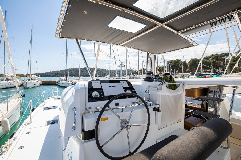Yacht LAGOON - 42 "Mare Solero"