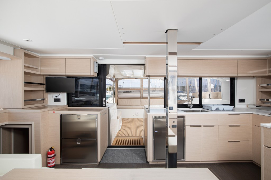 Yacht LAGOON - 46 "Little Havana"