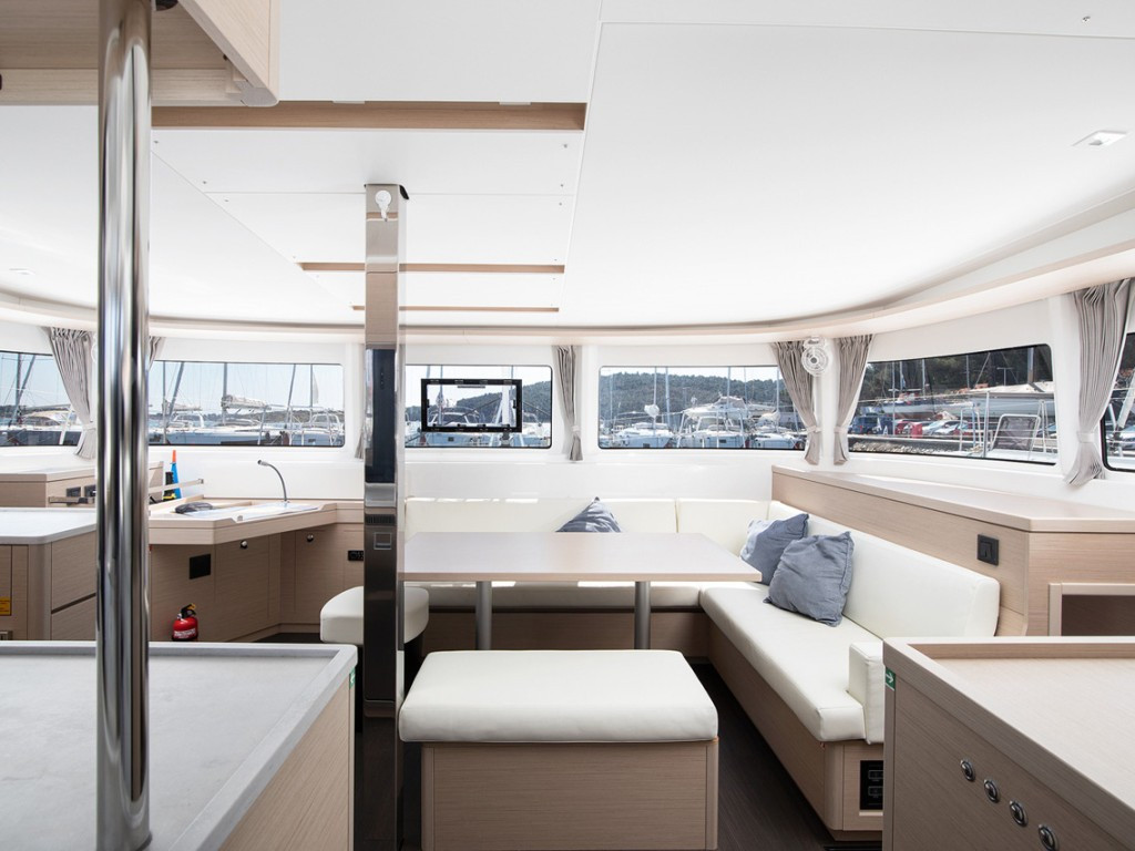 Yacht LAGOON - 46 "Little Havana"