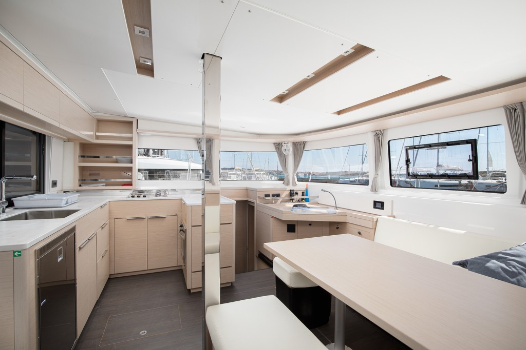 Yacht LAGOON - 46 "Little Havana"